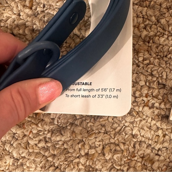 Wild One Black Dog Leash, Collar, and Poop Bag Carrier Set - Picture 4 of 7